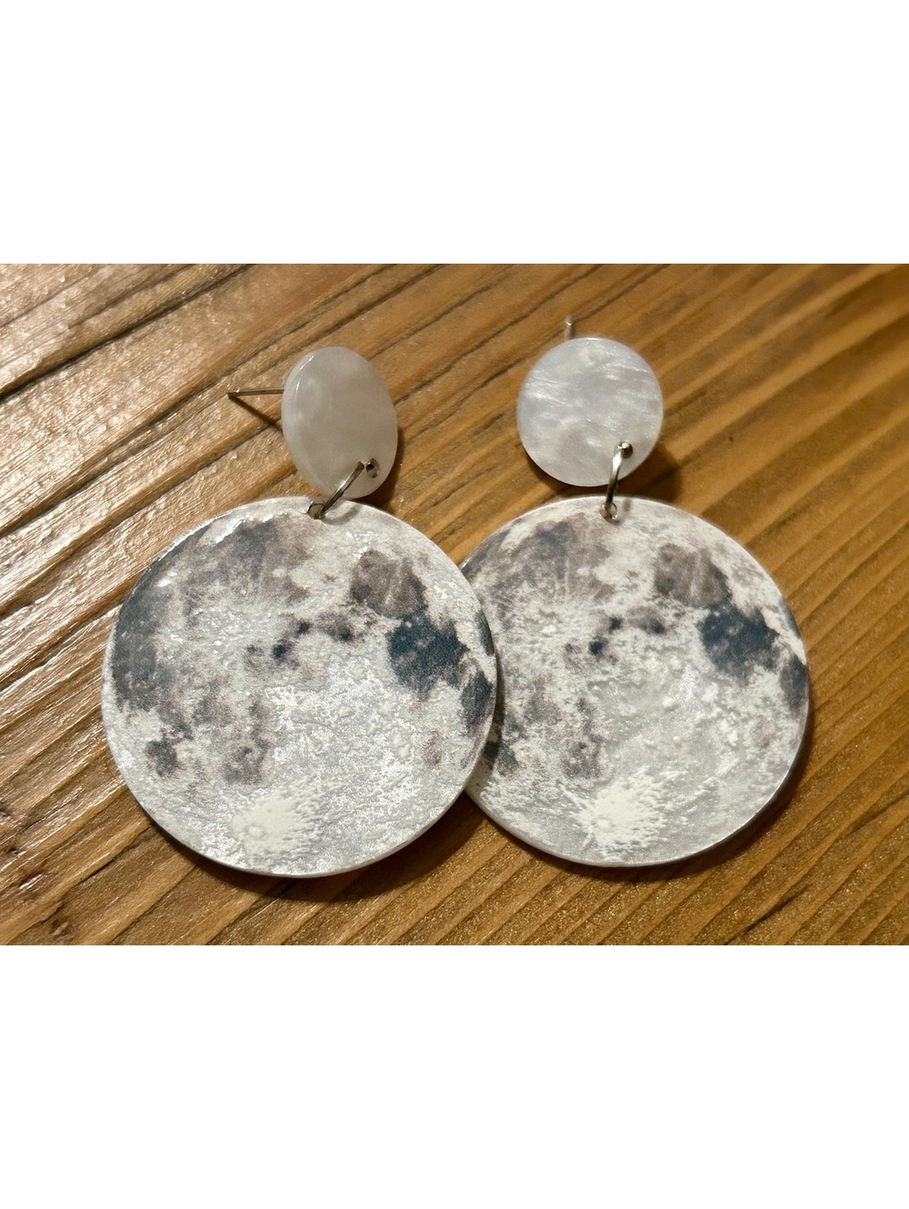 Round Moon Pattern Dangle Earrings